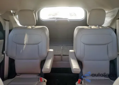 2023 Ford Explorer Xlt из США, поврежденный, VIN 1FMSK7DH4PGA38937